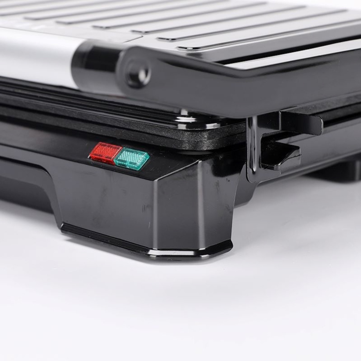 Panini Press with Locking Lid and Indicator Lights, Mini 2-slice Panini Press, Grilled Cheese Maker, Opens 180 Degrees for Any Size, Cool Touch Handle, view 3