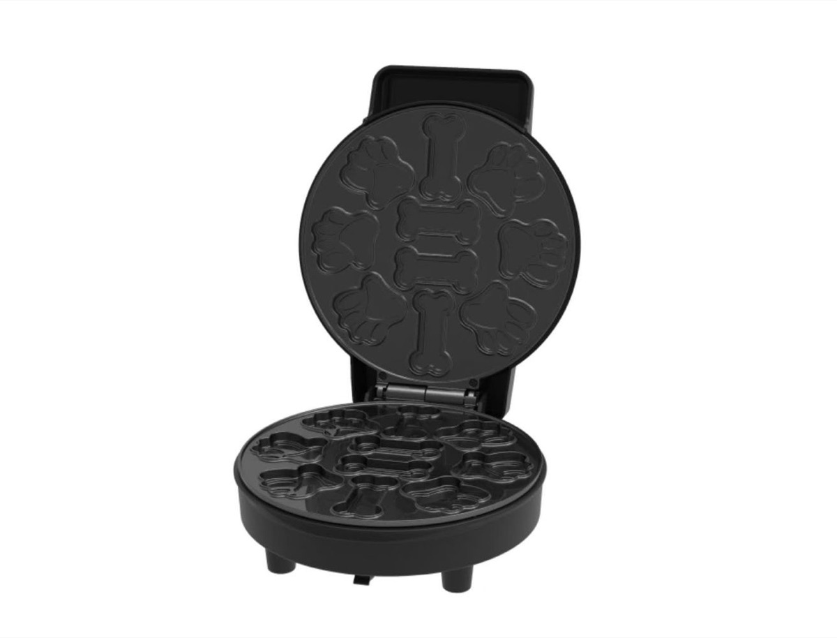 Nostalgia KöLAX Dog Treats Maker for Homemade Puppy Treats, 4 Nonstick Bone and 6 cat's paw Shaped Molds on Dual Sided Cooking Surface, view 4