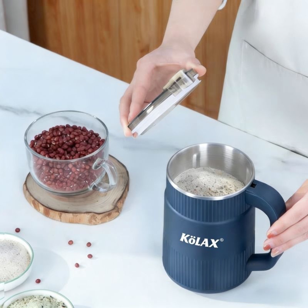 KöLAX Spice Grinder with Handle, Household Small Powder Grinding Machine, Grain Mills, Herb Grinder, Spice Grinder, Electric Coffee Grinder, Multifunctional Grinding Machine, view 4